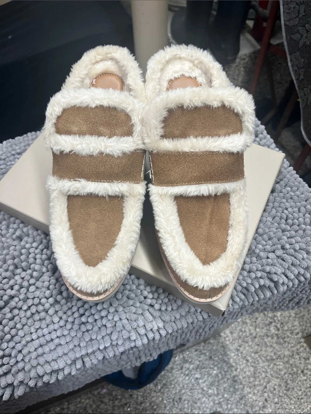 Donald PLINER 9.5 SUEDE Mule w/ original box  NWT